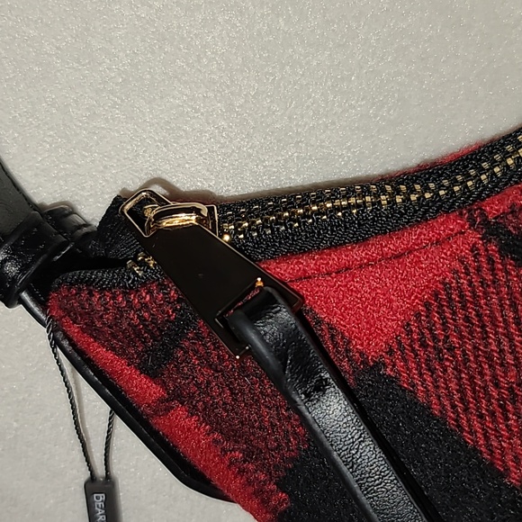 Bearpaw red multi pocket crescent hobo bag - Picture 6 of 9